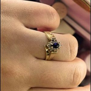 10k gold blue sapphire Magicglo Ring retro